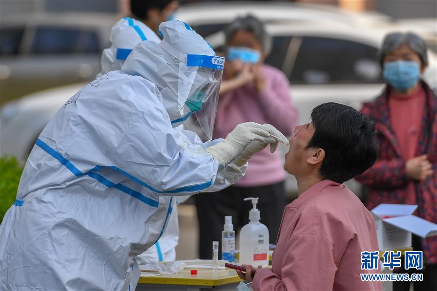 （新華全媒頭條·兩會精神看落實·圖文互動）（5）整體謀劃、系統(tǒng)升級、全面提升——落實全國兩會精神織牢織密公共衛(wèi)生防護網(wǎng)